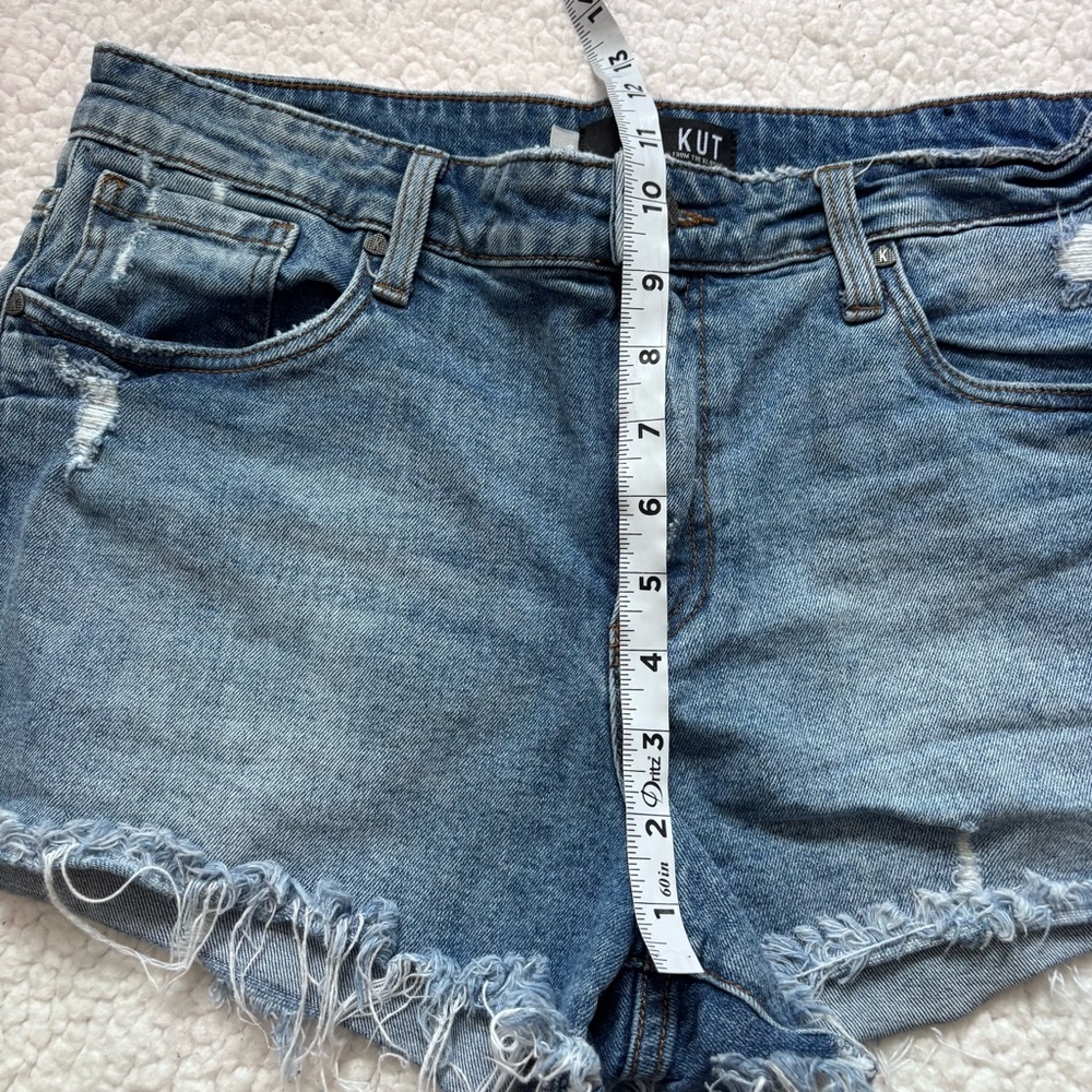 KUT From The Kloth high rise frayed hem denim shorts size 8 - Picture 3 of 8